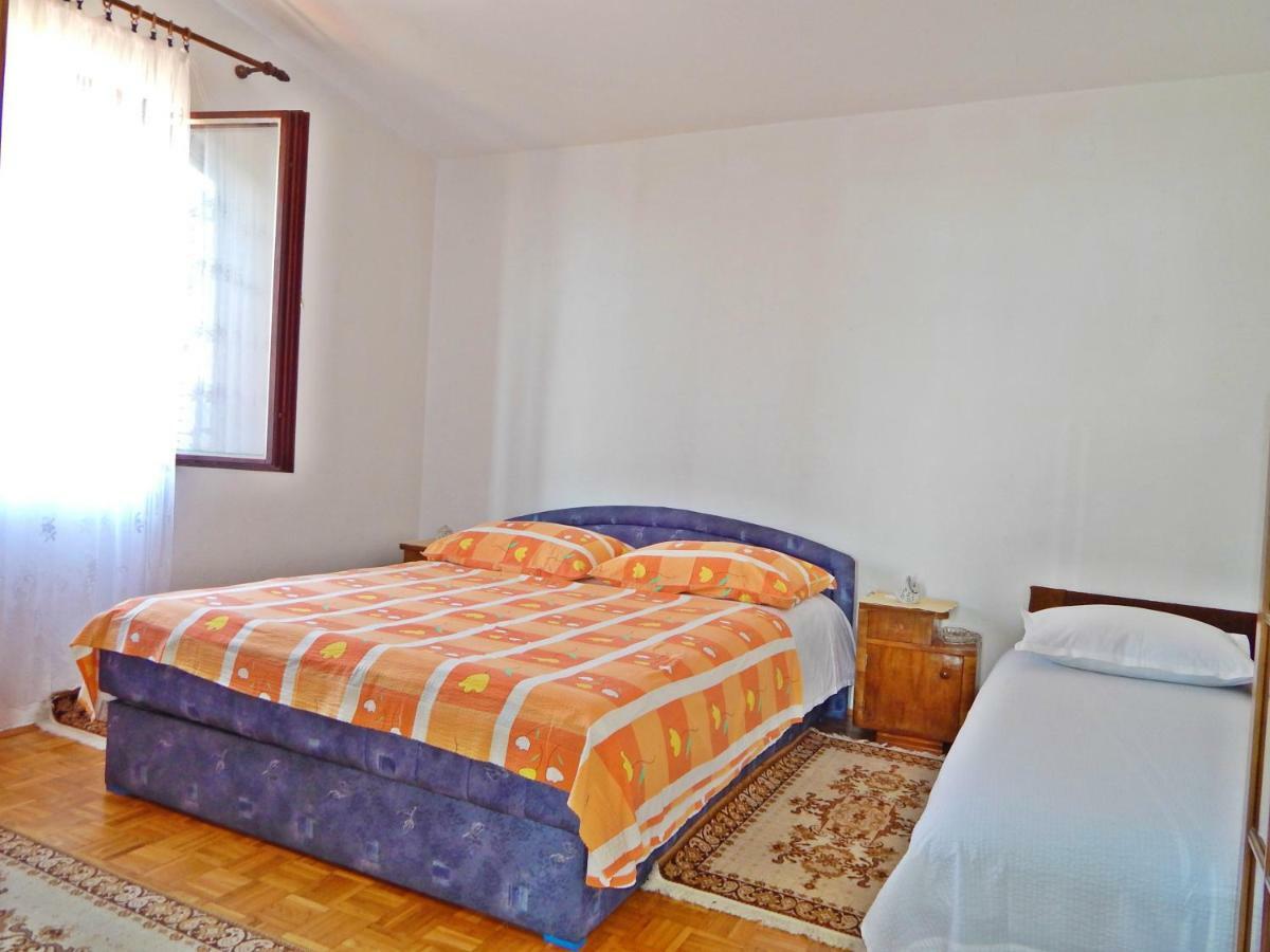 Apartment Kovacic أوميس المظهر الخارجي الصورة